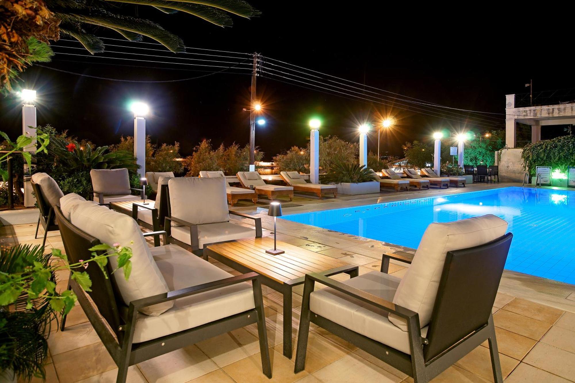 מלון Kyparissia Beach Hotel