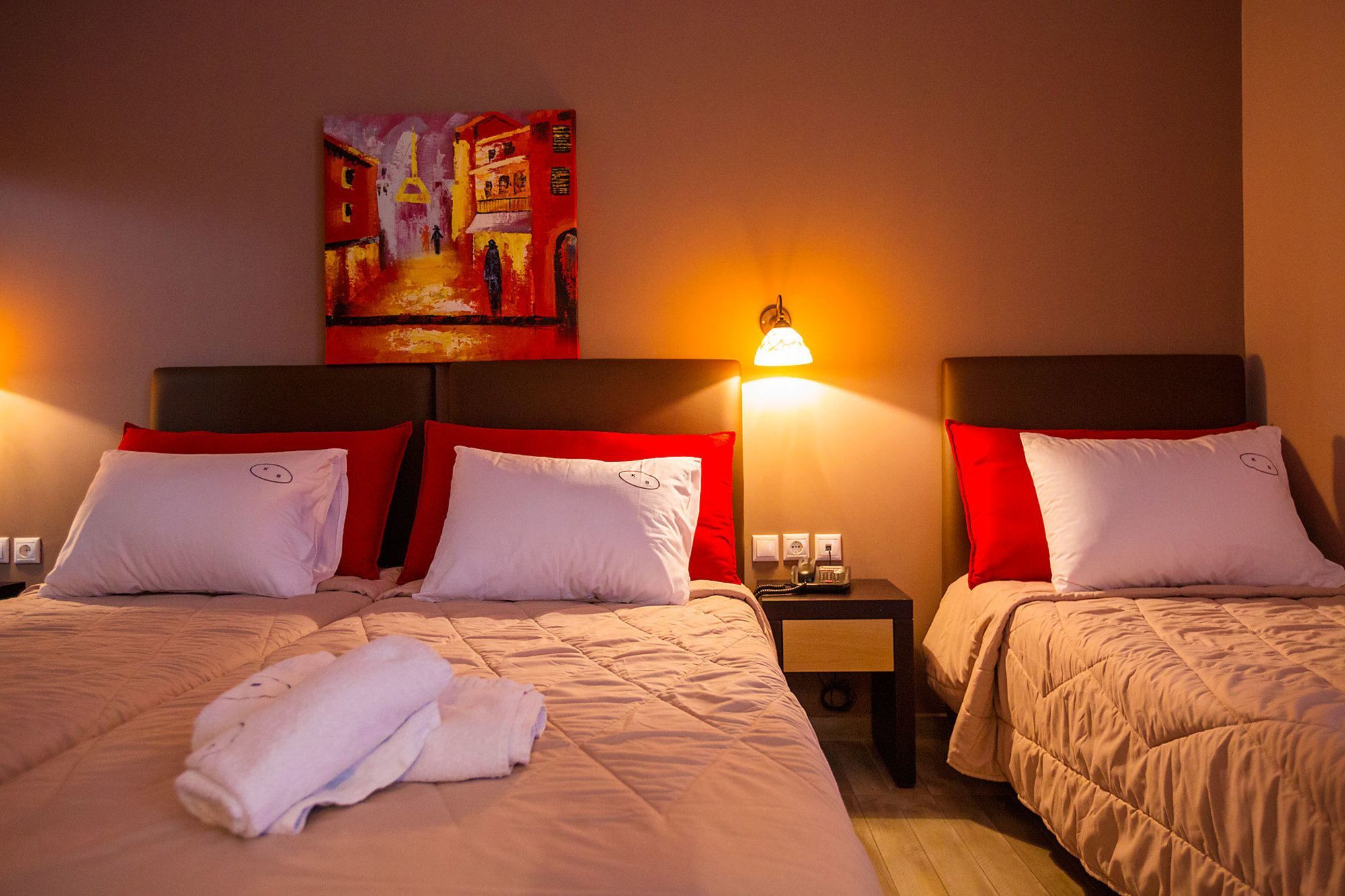 Kyparissia Beach Hotel 3* קיפריסיה