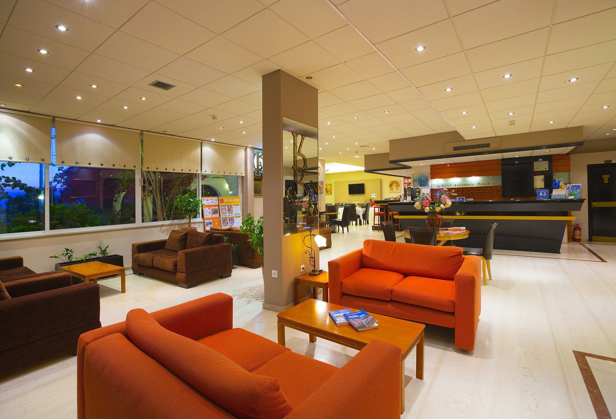 Kyparissia Beach Hotel מלון 3*